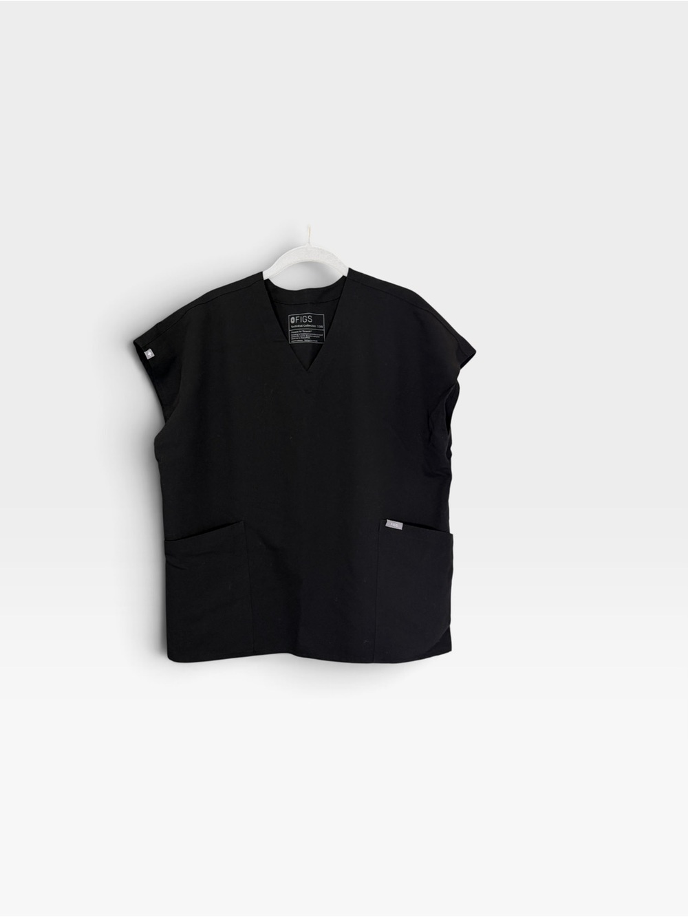 Figs Black Estrella relaxed fit Short-Sleeve V-Neck Scrub Top XXS